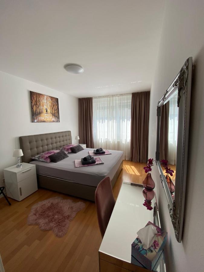 Apartment Queen Загреб Экстерьер фото