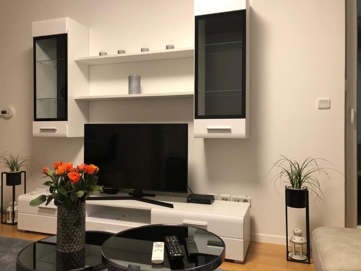 Apartment Queen Загреб Экстерьер фото