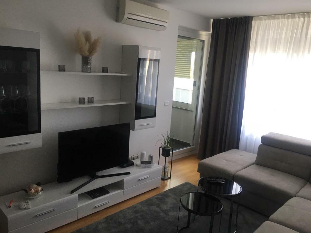 Apartment Queen Загреб Экстерьер фото